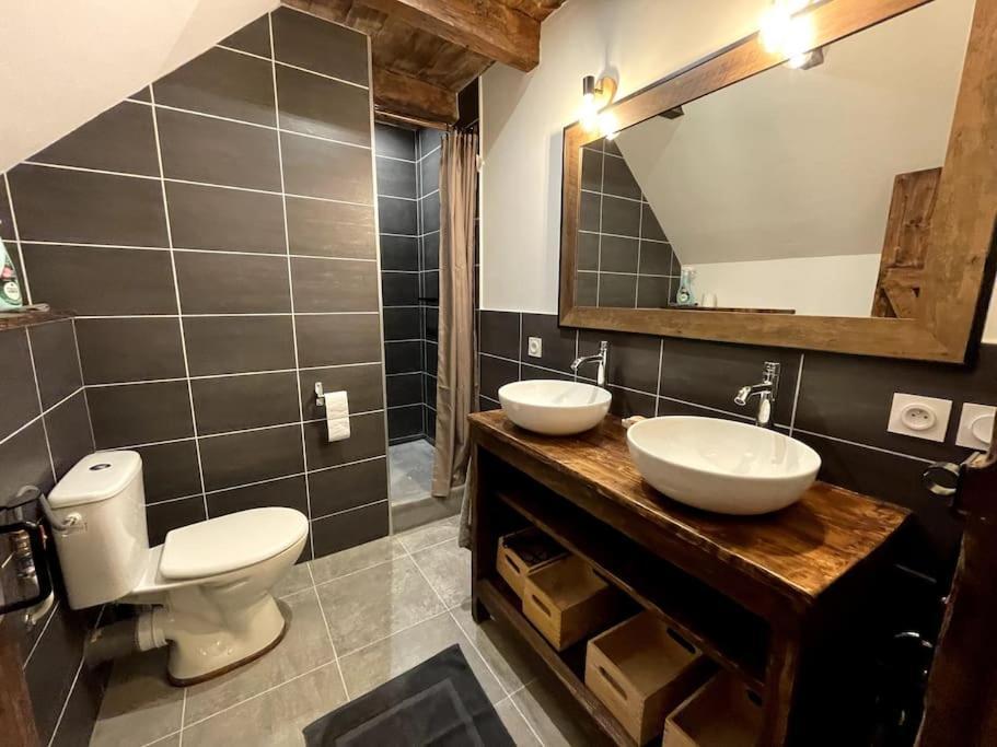 Du Pays-de-salers, Cantal, Classe 1* Holiday home *